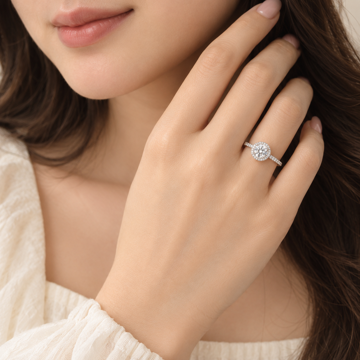 Luna Halo Ring