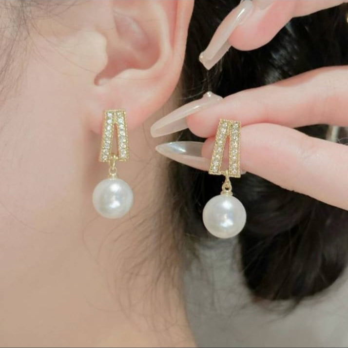 Aurora Pearl Drop Earrings
